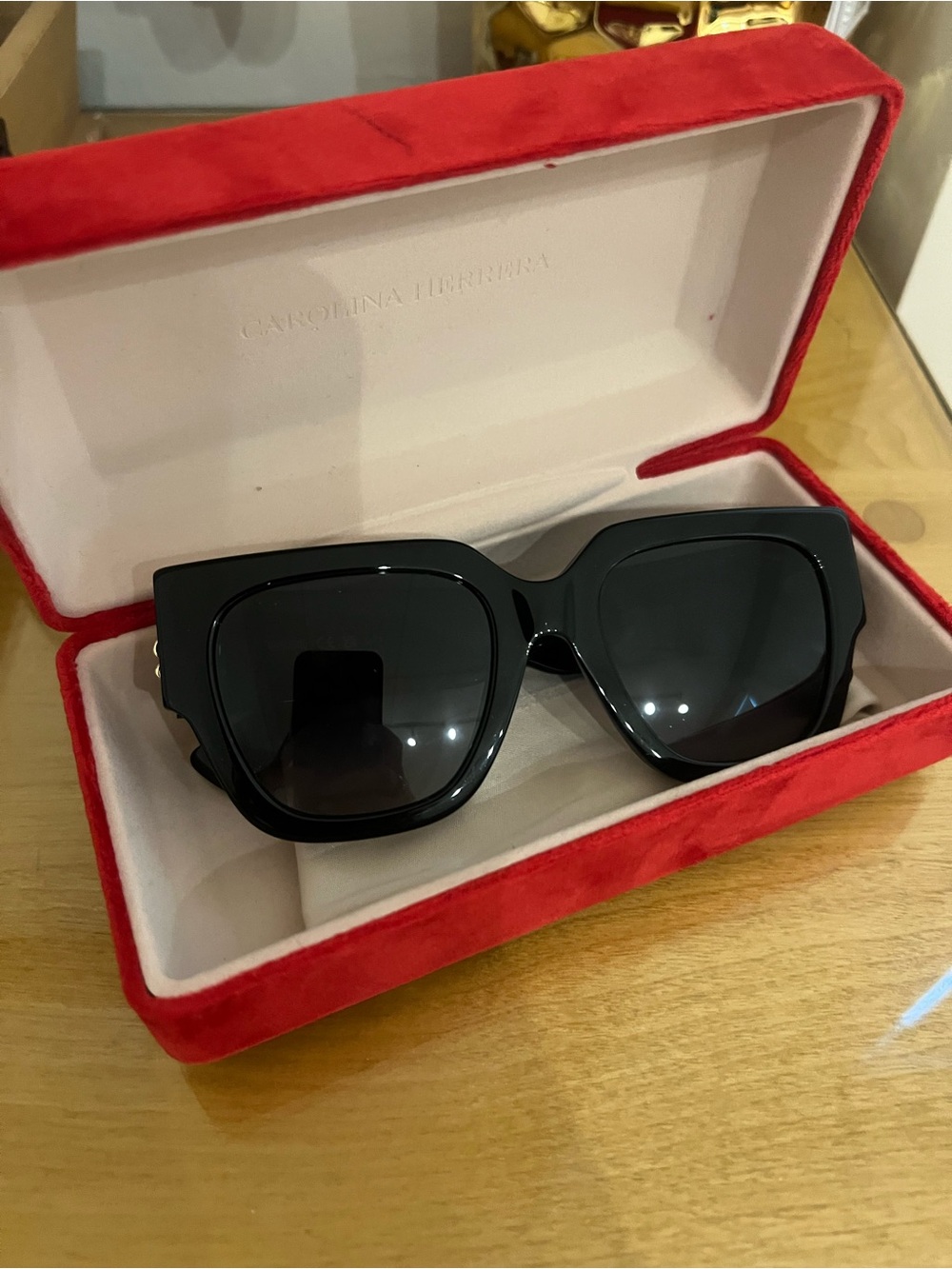 NWT MOSCHINO Women's Sunglasses - Glossy Black Frame